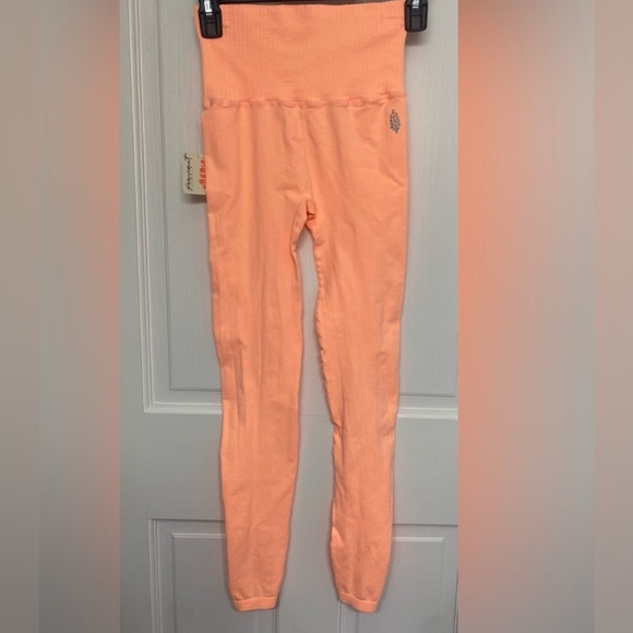 FP Movement Good Karma Leggings
Free People - Picture 2 of 5